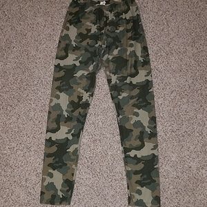 Camo leggings